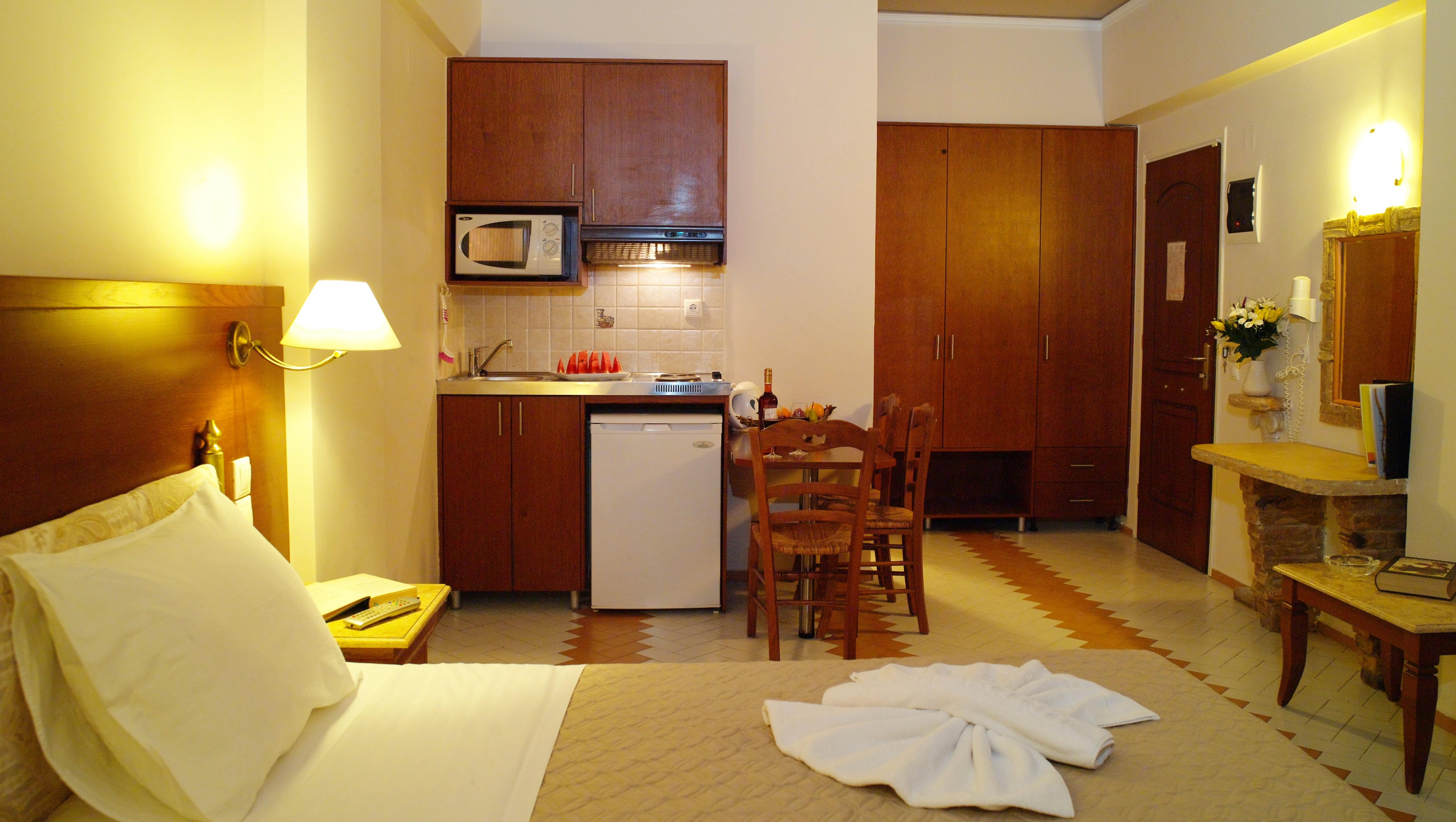 Camelot Royal Beds By Estia Aparthotel Stalida Exterior photo